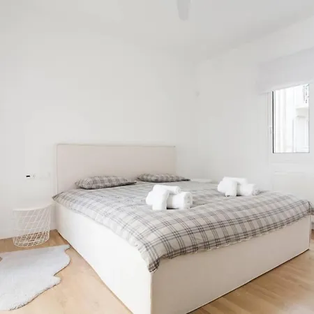 Luxury 2 Bedroom 2 Bathroom Flat In Kolonaki ! Lägenhet *