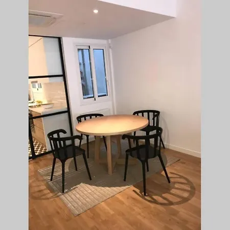 Luxury 2 Bedroom 2 Bathroom Flat In Kolonaki ! Aten