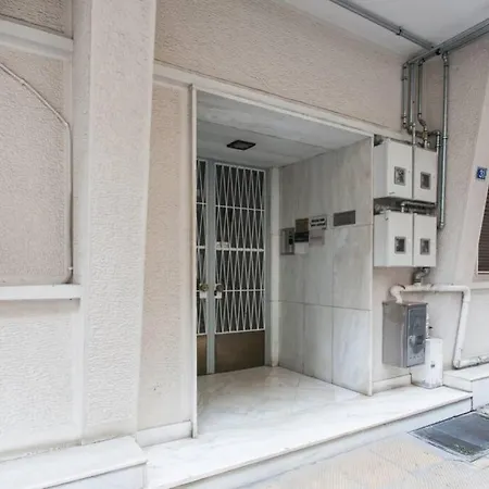 Luxury 2 Bedroom 2 Bathroom Flat In Kolonaki ! Lägenhet