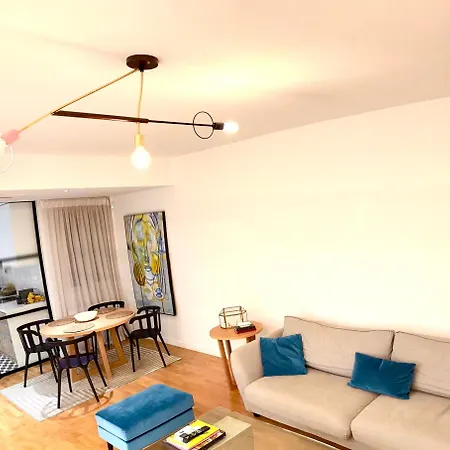 Luxury 2 Bedroom 2 Bathroom Flat In Kolonaki !